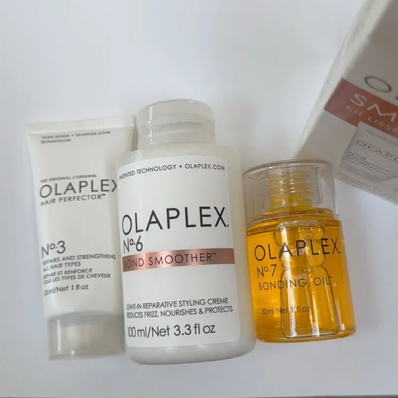 OLAPLEX— Smooth & Shine Kit - Picture 3 of 3